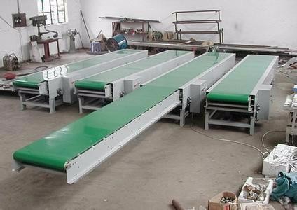 裕博機械設備 爬坡機轉彎機傳送帶輸送帶輸送機 電商食品包裝物流爬坡轉彎輸送設備廠家