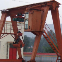 四平門式起重機廠家製造