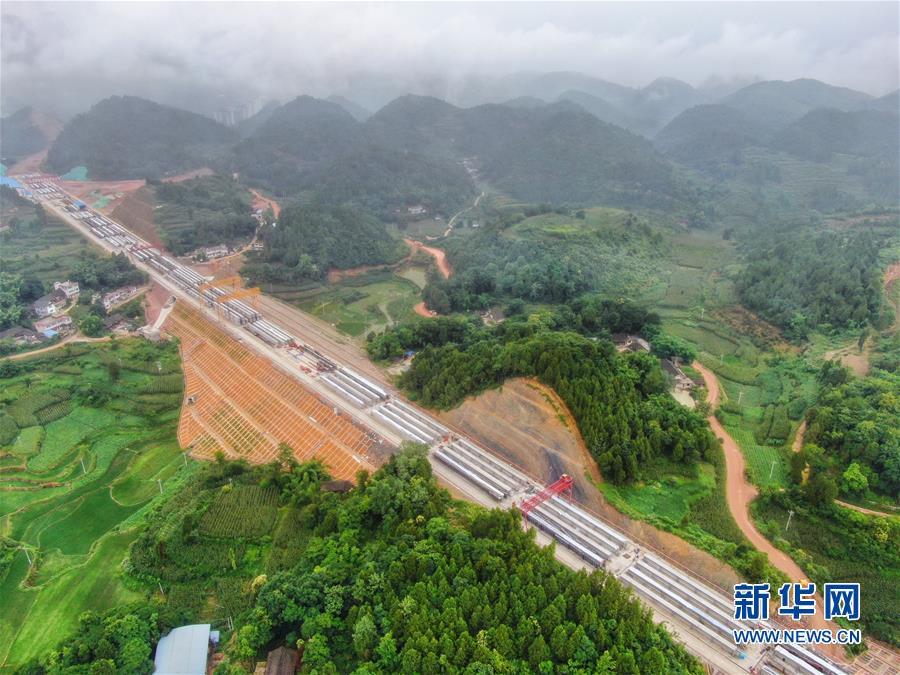 （經濟）（1）遵餘高速預計年底建成通車
