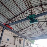 西安地區簡易小單梁行吊現場製作