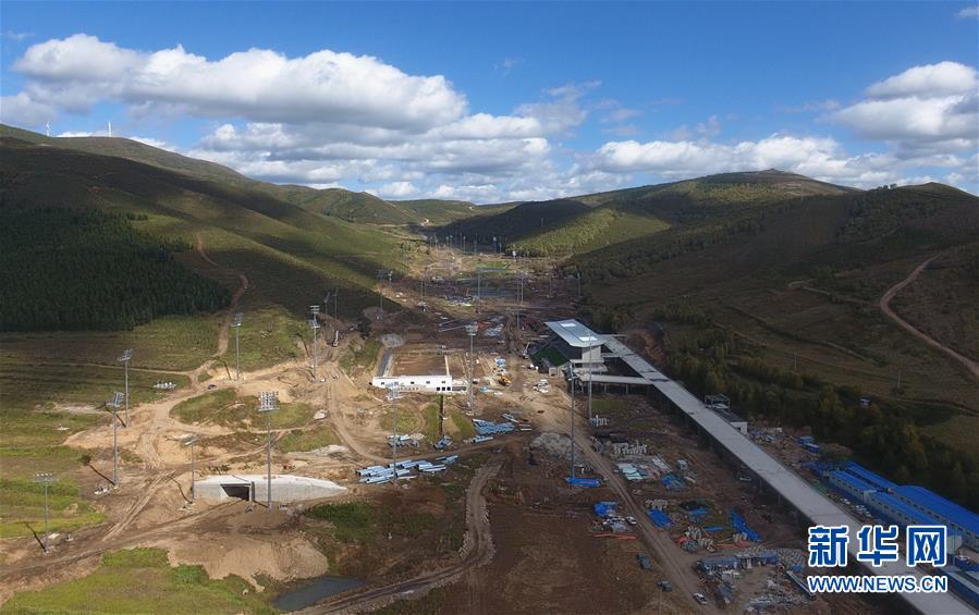 （體育&middot;圖文互動）（1）冬奧會張家口賽區：國家冬季兩項中心和國家越野滑雪中心完工
