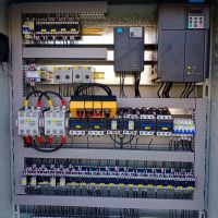 河南起重機專用變頻電器櫃聖斯電氣