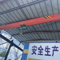 長陽單梁橋式起重機各種型號起重機，行吊廠家直銷
