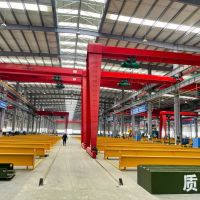 湖北省宜昌市西陵區半門式龍門吊起重機，龍門吊，行吊
